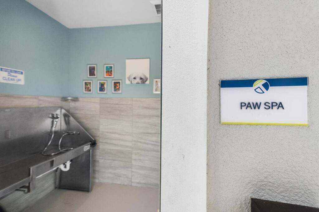 מלבורן Elegant 1Br/1Ba Condo With Pool, Gym And Laundry מראה חיצוני תמונה
