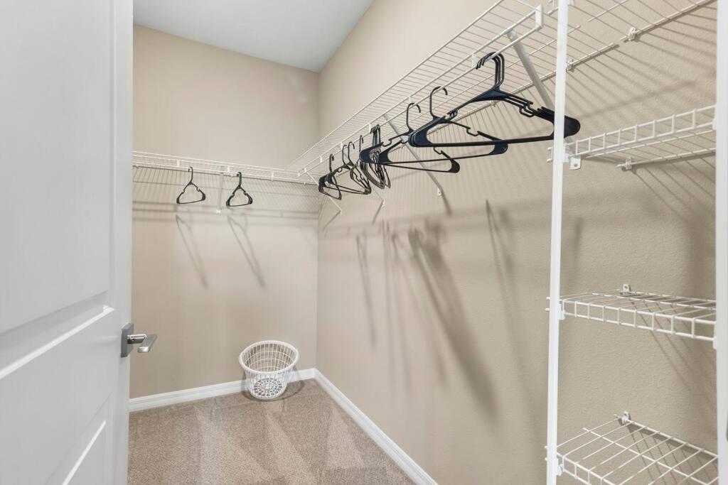 מלבורן Elegant 1Br/1Ba Condo With Pool, Gym And Laundry מראה חיצוני תמונה