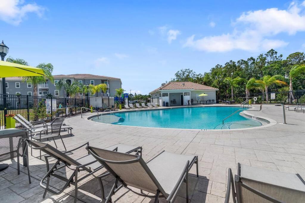 מלבורן Elegant 1Br/1Ba Condo With Pool, Gym And Laundry מראה חיצוני תמונה